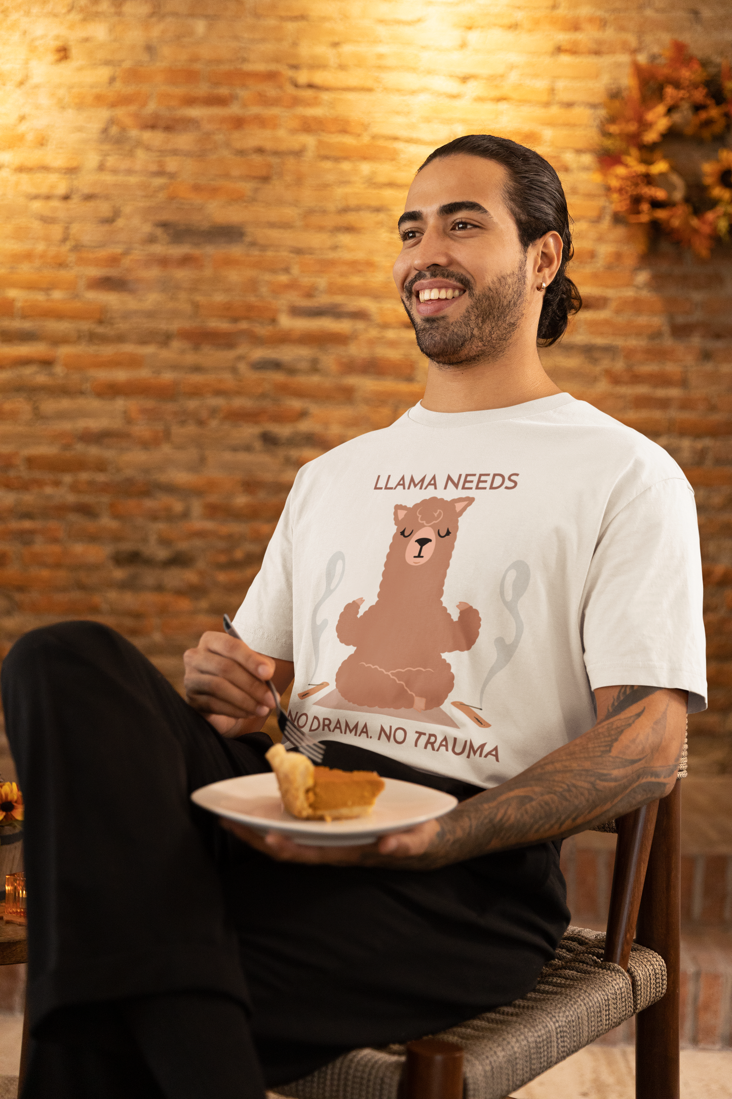 LLAMA MODE OVERSIZED TEE